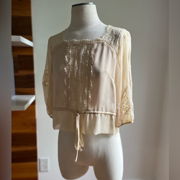 Nanette Lepore silk and lace blouse, size 2 - Picture 4 of 15